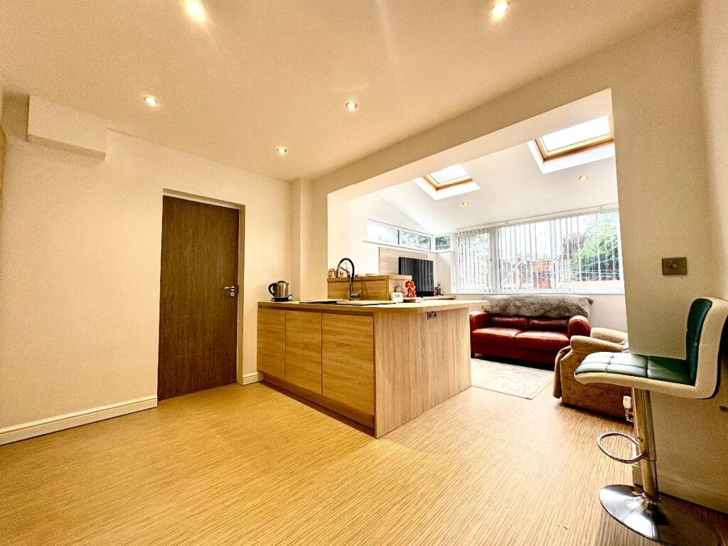 House in Bolton, Greater Manchester - View 4