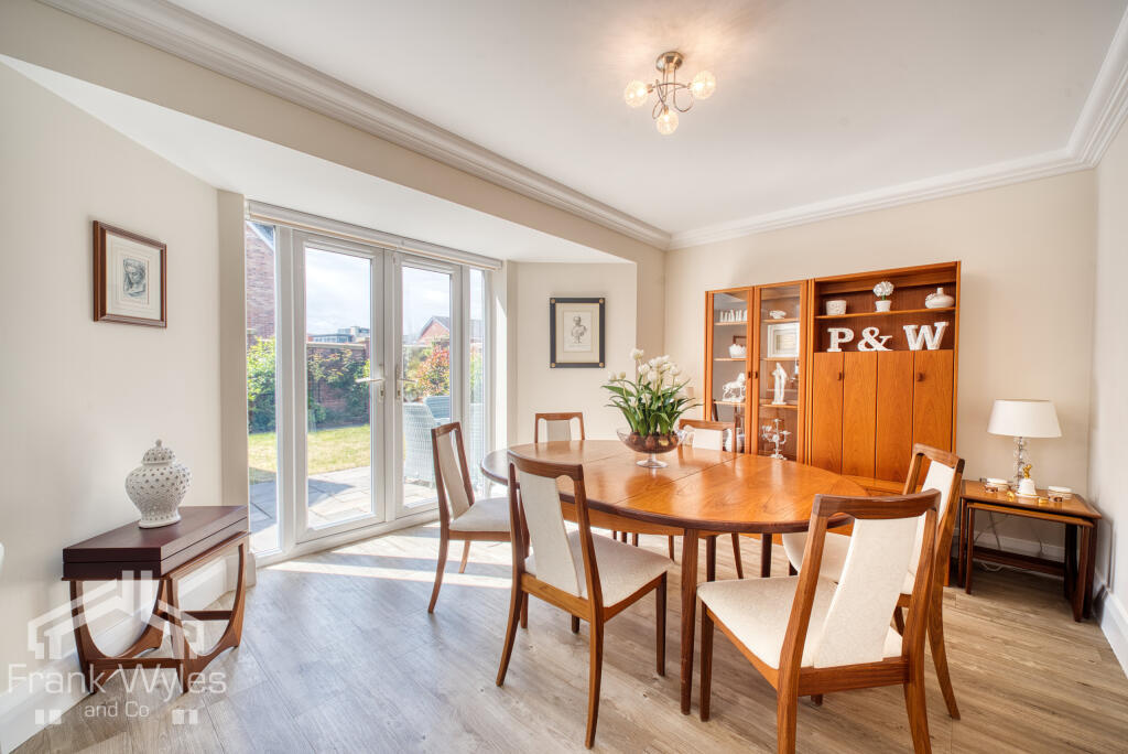 House in Fylde, Lytham - More