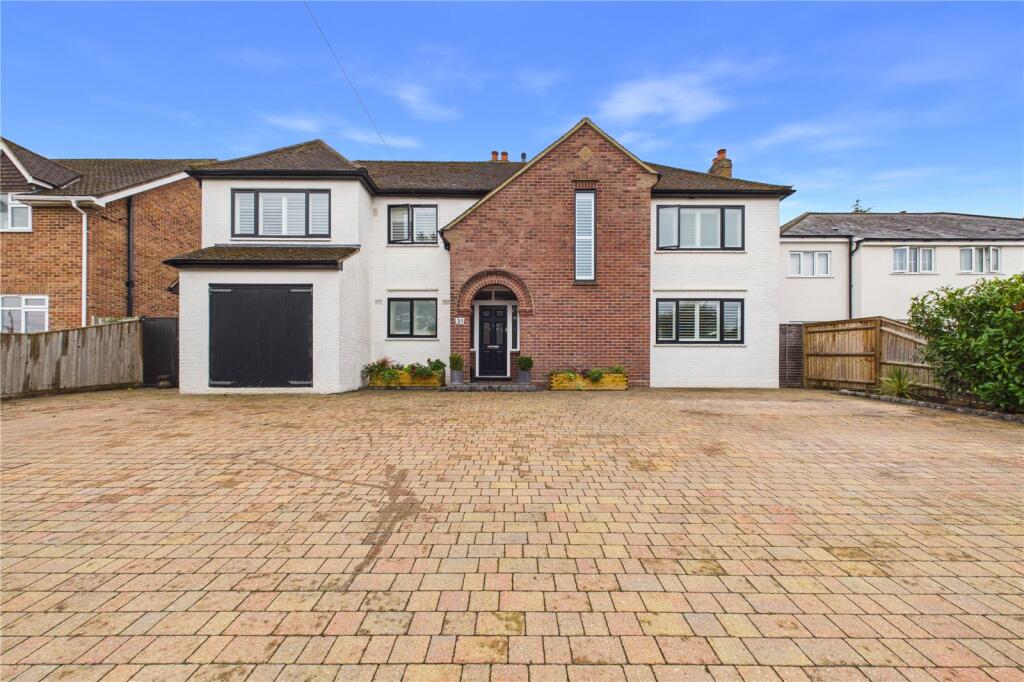 House in Purley on Thames, West Berkshire