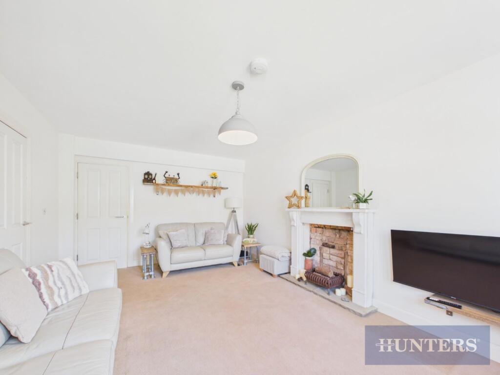Apartment in Scarborough, St Nicholas Cliff, South Cliff - View 4