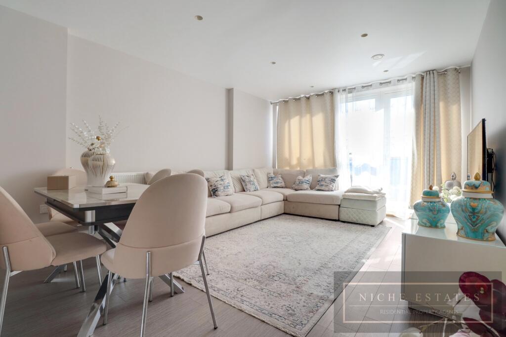 Main image of property: Weld Place, New Southgate, London, N11 - SEE VIRTUAL 3D TOUR ONLINE