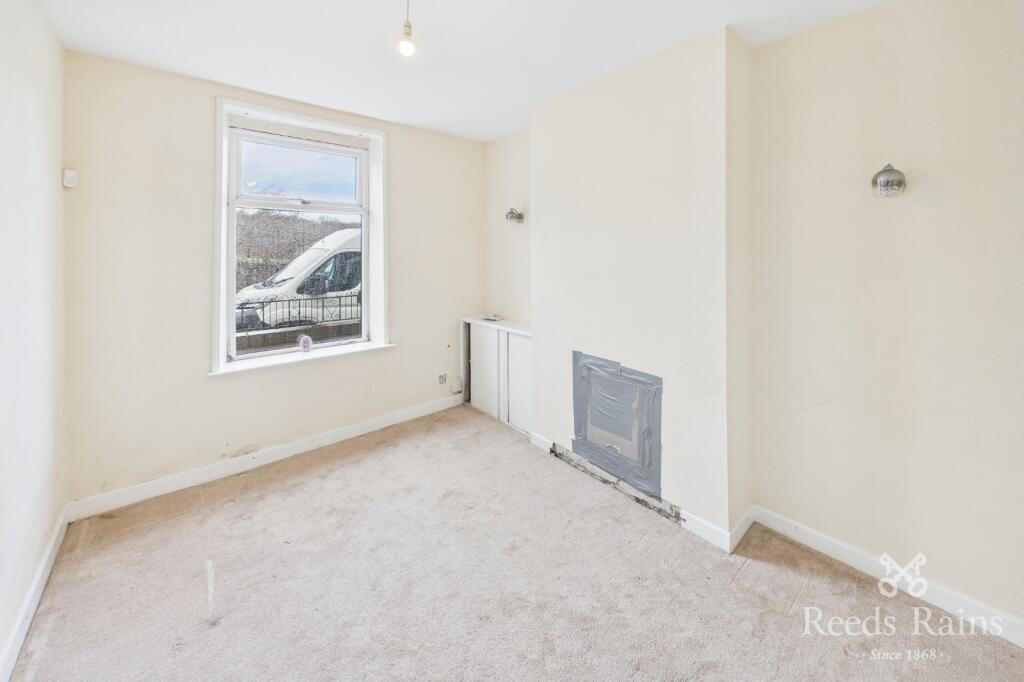 House in Burnley, Lancashire - View 4