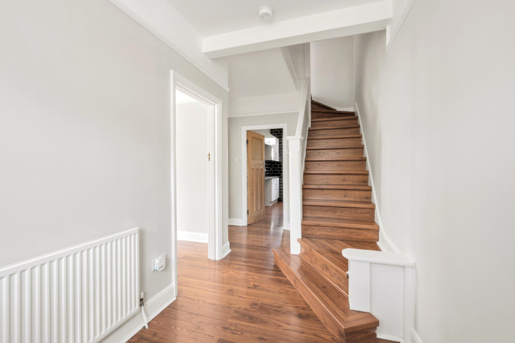 House in London, West Barnes - View 5