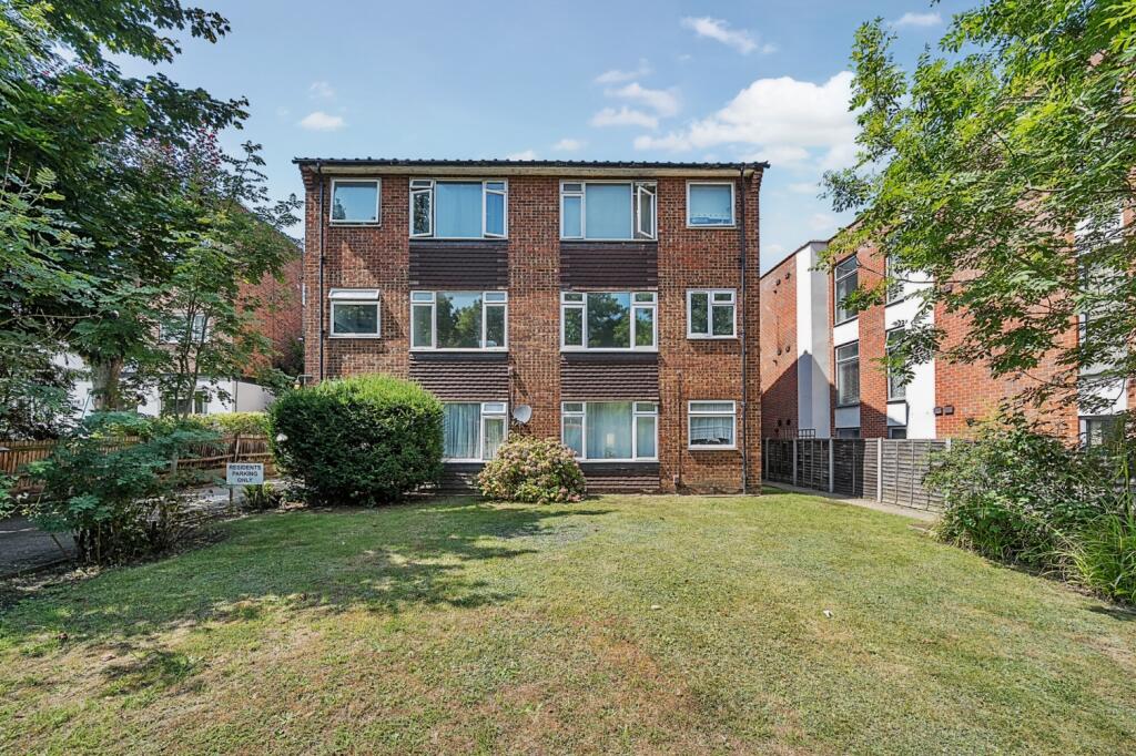 Main image of property: Chislehurst Road Sidcup DA14