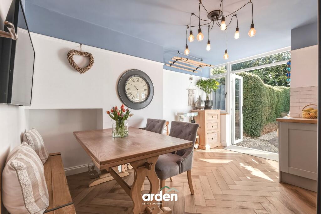 House in Redditch, Headless Cross - More