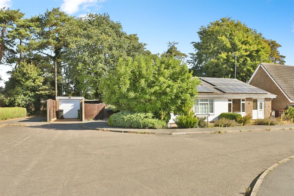 2-bed semi-detached on Hickling Close, Swaffham, £210,000
