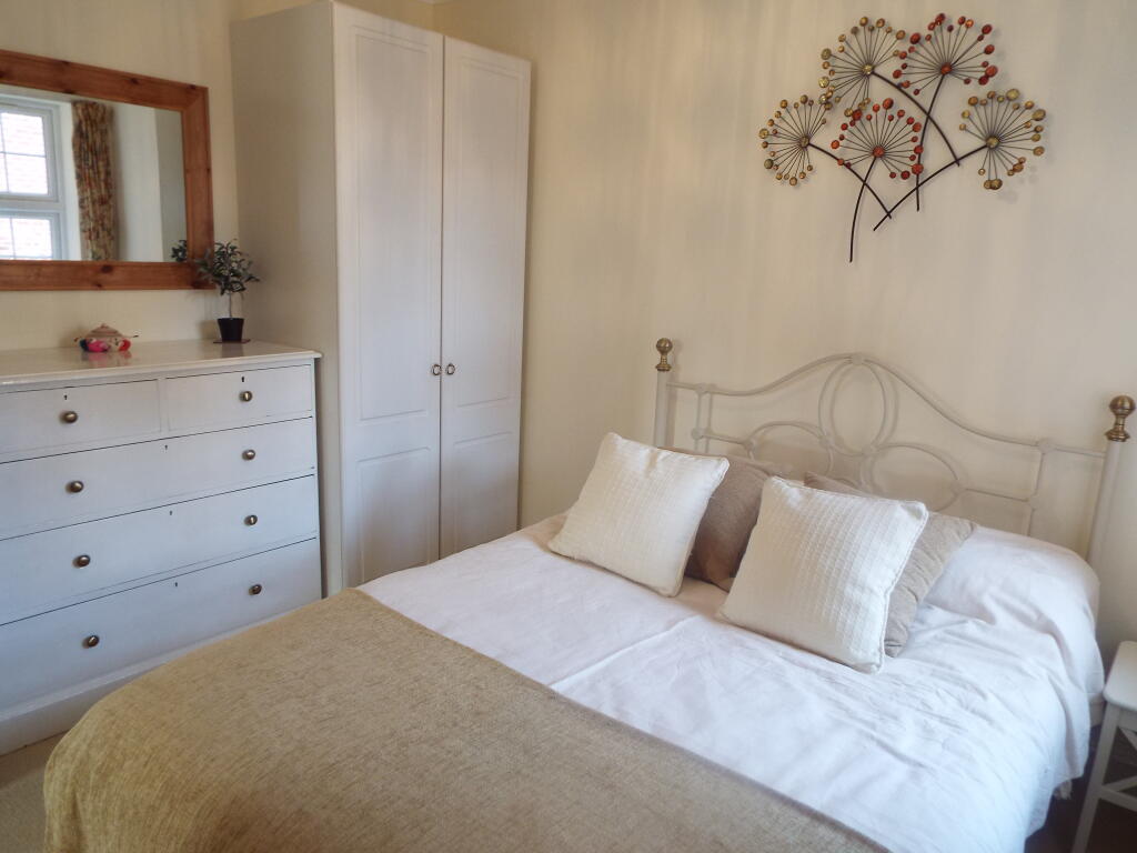 Apartment in Southampton - More