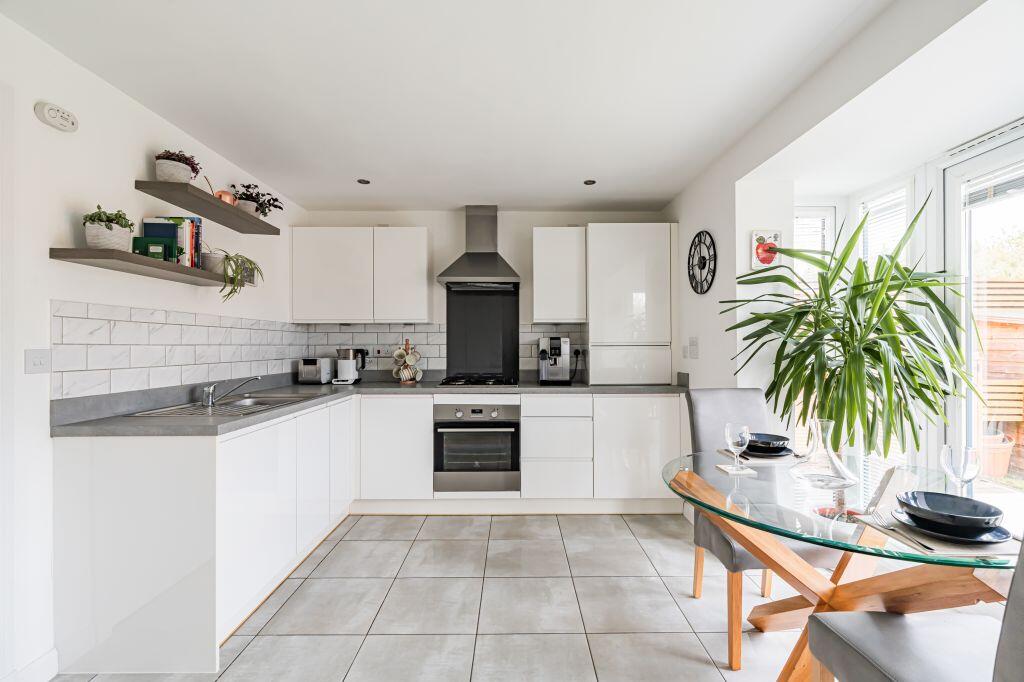 House in Edinburgh, Duddingston Gardens, Craigmillar - View 4