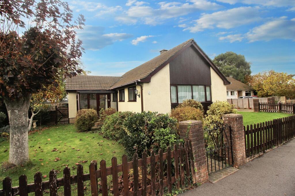 Main image of property: Redwick Gardens, Pilning, BS35