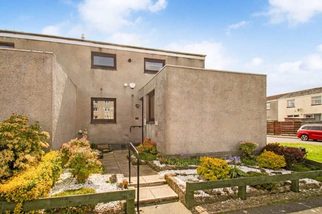 Main image of property: 10 Law Road, Dunfermline, Fife, KY11 4XB