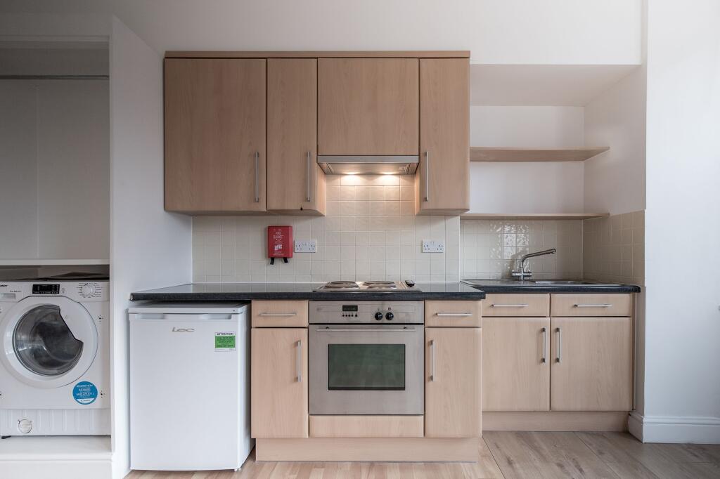 Apartment in London, West Hampstead - View 3