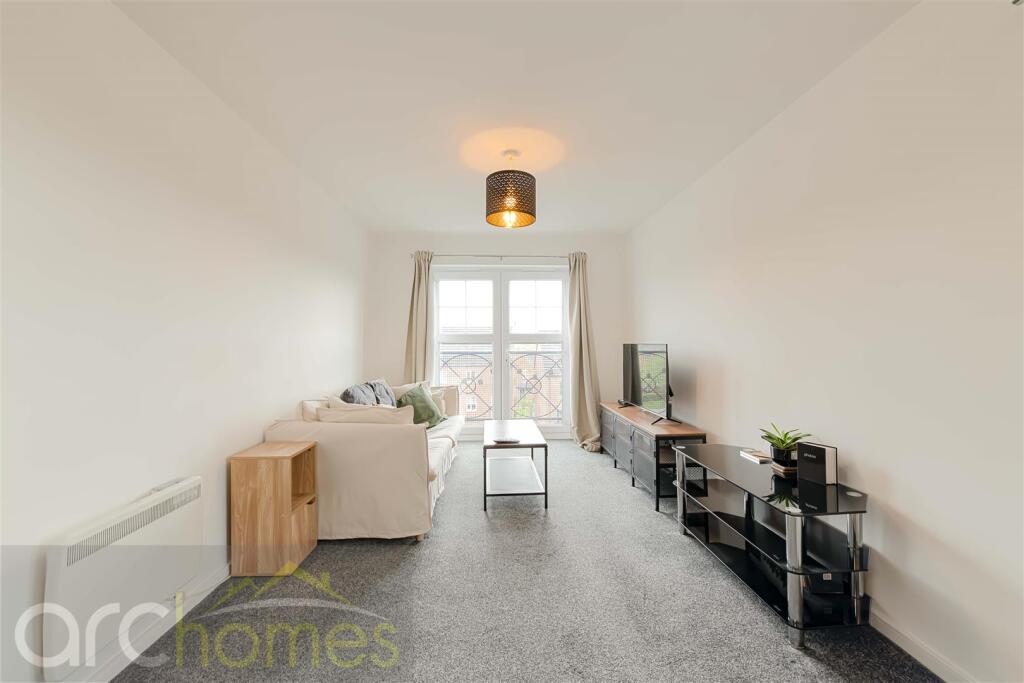Clayborne Court, Atherton, Manchester photo 5