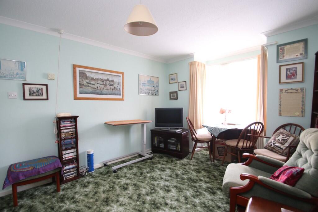 Eastern Villas Road, Portsmouth, Hampshire, PO4 photo 4