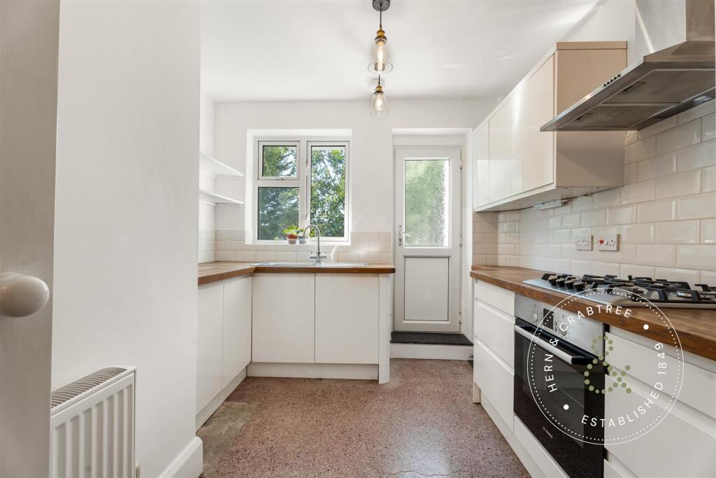 Apartment in Cardiff, Canton - View 4