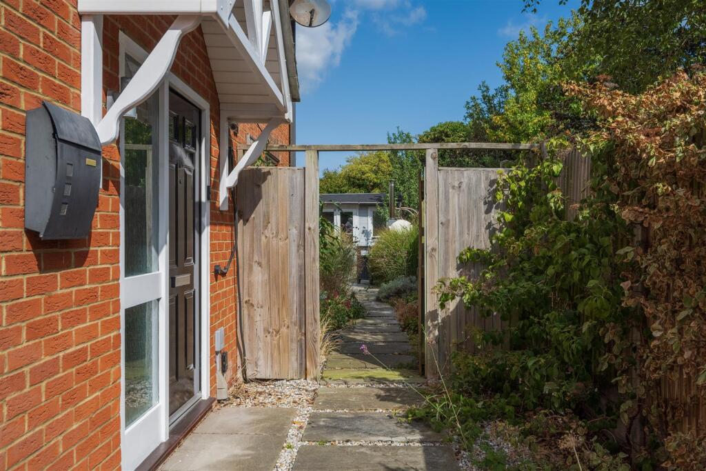 House in Canterbury - View 5