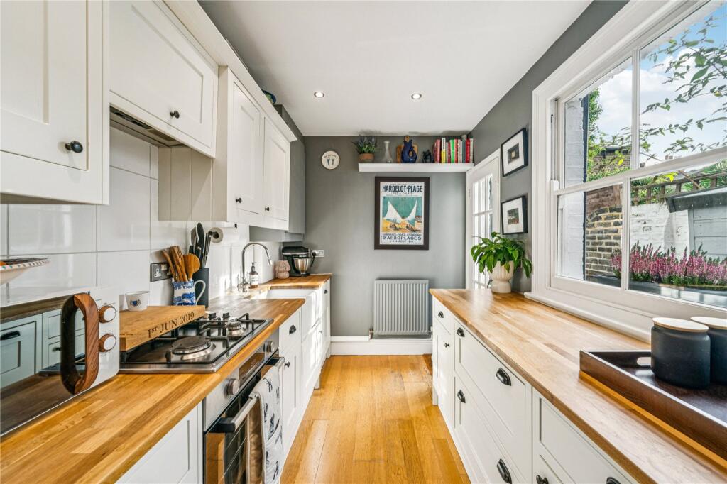 Eland Road, SW11 photo 4