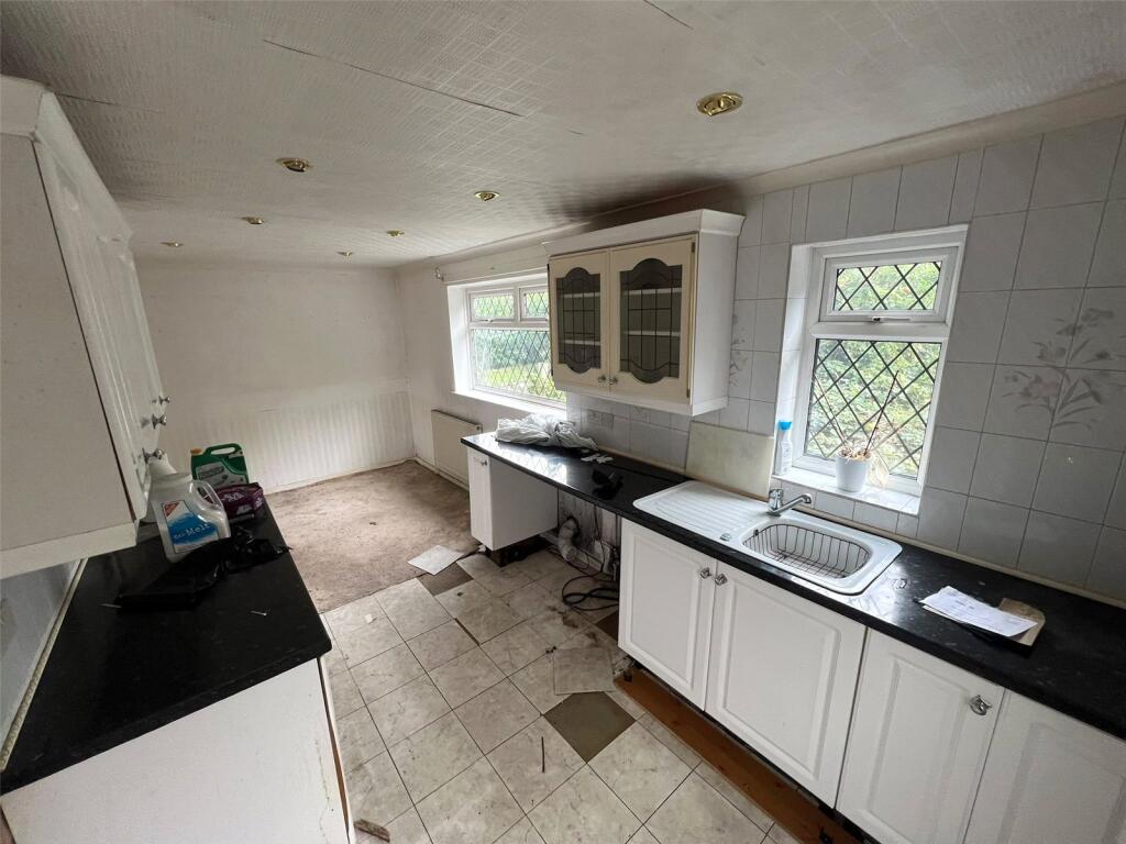 House in Oldham, Hathershaw - More