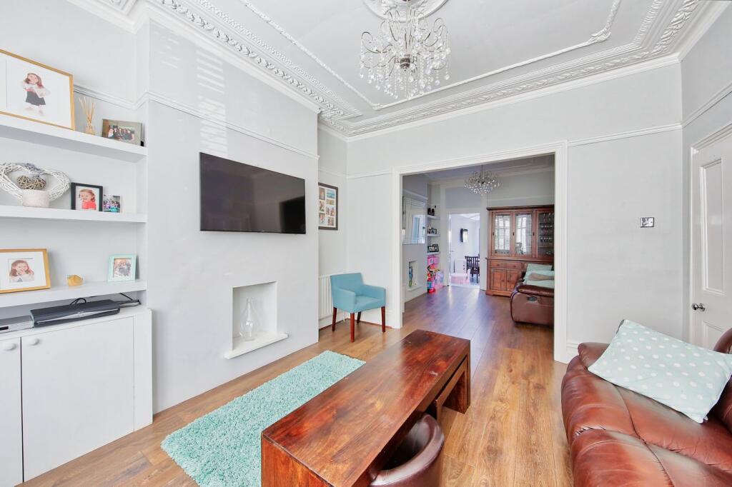 House in London - View 3