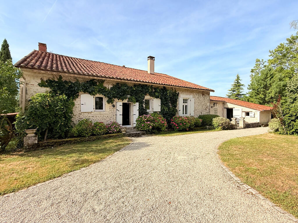 Main image of property: Poitou-Charentes, Charente, St-Amant