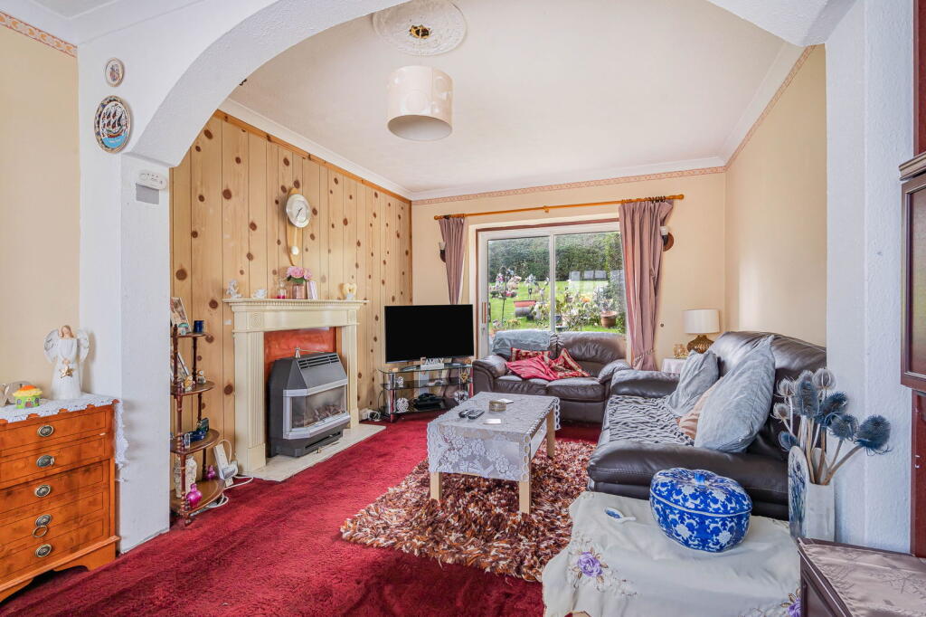 House in Guildford, Onslow Village - View 3