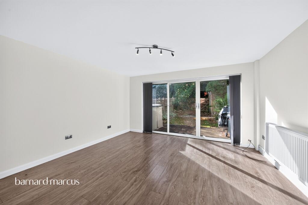 House in London - View 4