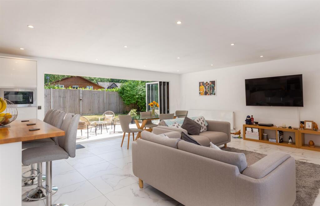 House in Portsmouth - View 3