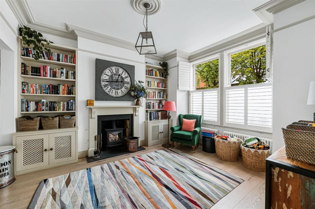 House in London - View 3
