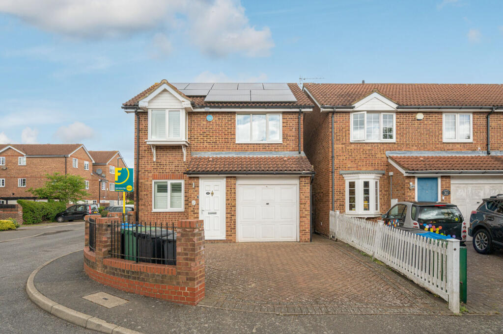 Main image of property: Veals Mead, Mitcham, CR4
