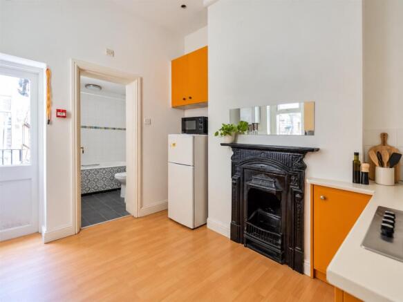 Call 02920 454555 to secure your viewing_8