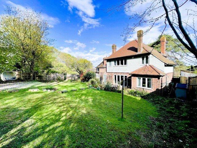 House in Elmbridge, Surrey - View 5