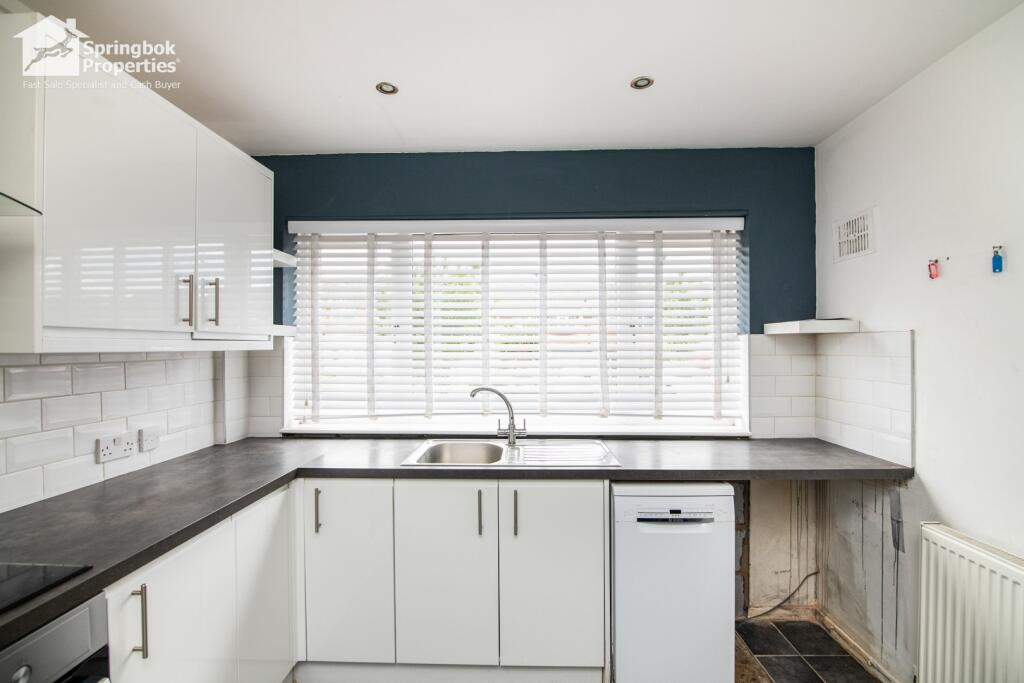 House in Birmingham, West Midlands - More