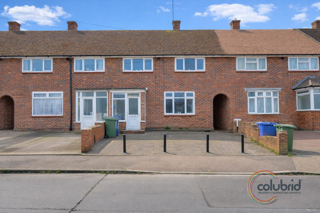 3-bed terraced on Annalee Road, South Ockendon, £365,000