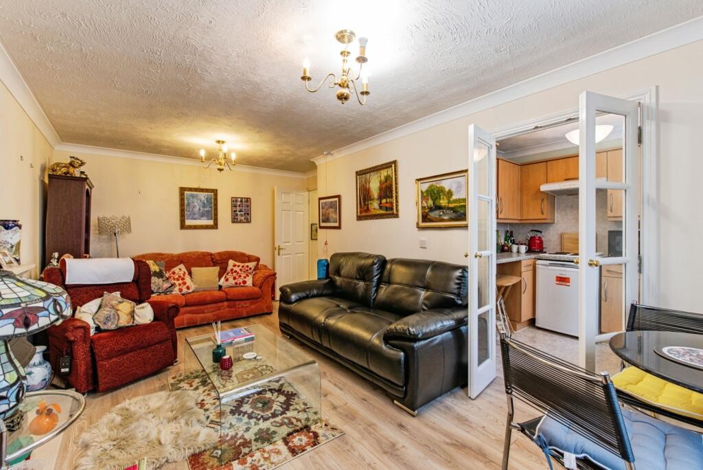 Apartment in London - View 3