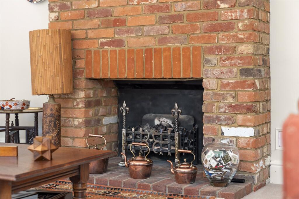 House in Elmbridge, Surrey - View 5