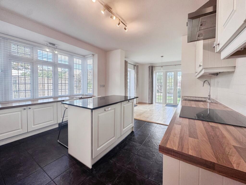 House in Southend-on-Sea - View 5