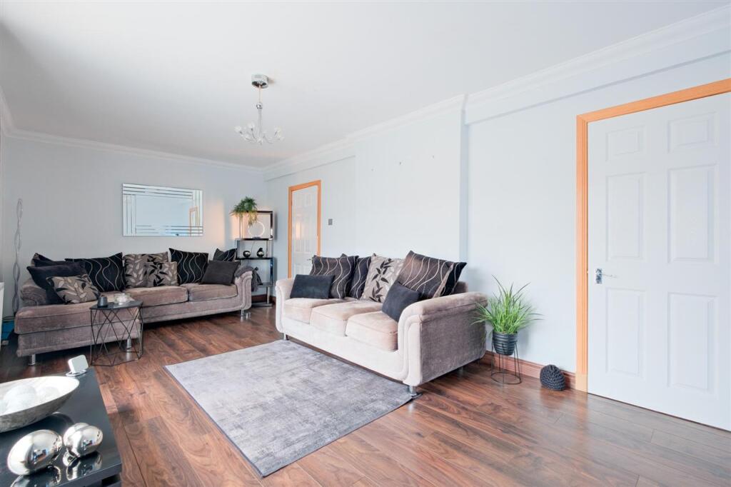 House in Motherwell - View 3
