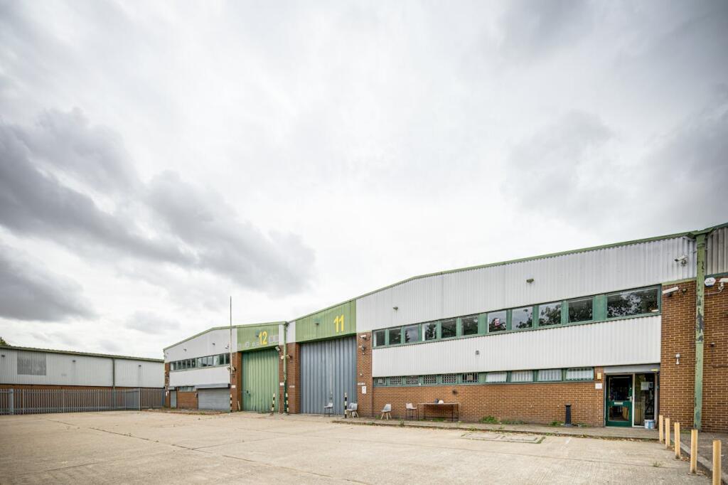 Main image of property: Unit 11, Beckton Trade Park, Eastbury Road, Beckton, E6 6LP