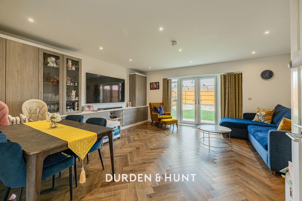 House in Romford - View 4