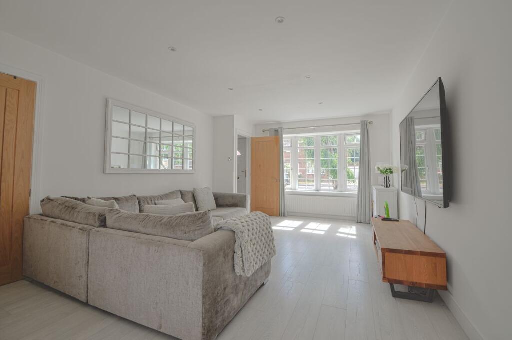 House in Surrey Heath, Frimley Green - View 2