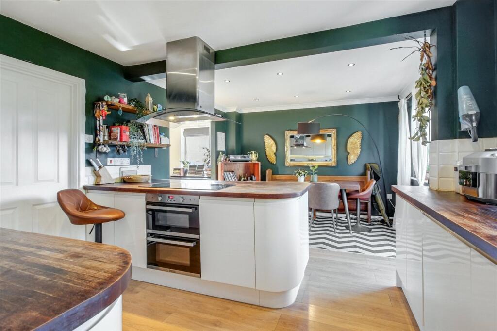 Kingfisher Crescent, Reydon, Southwold, Suffolk, IP18 photo 2