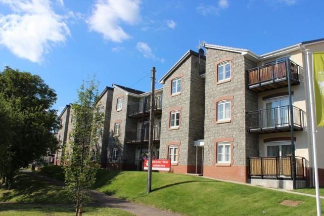 Main image of property: Heol Gruffydd, Rhydyfelin, Pontypridd, CF37