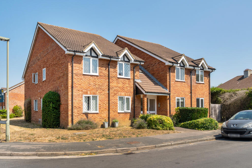 Main image of property: Wakefield Close, Byfleet, West Byfleet, KT14