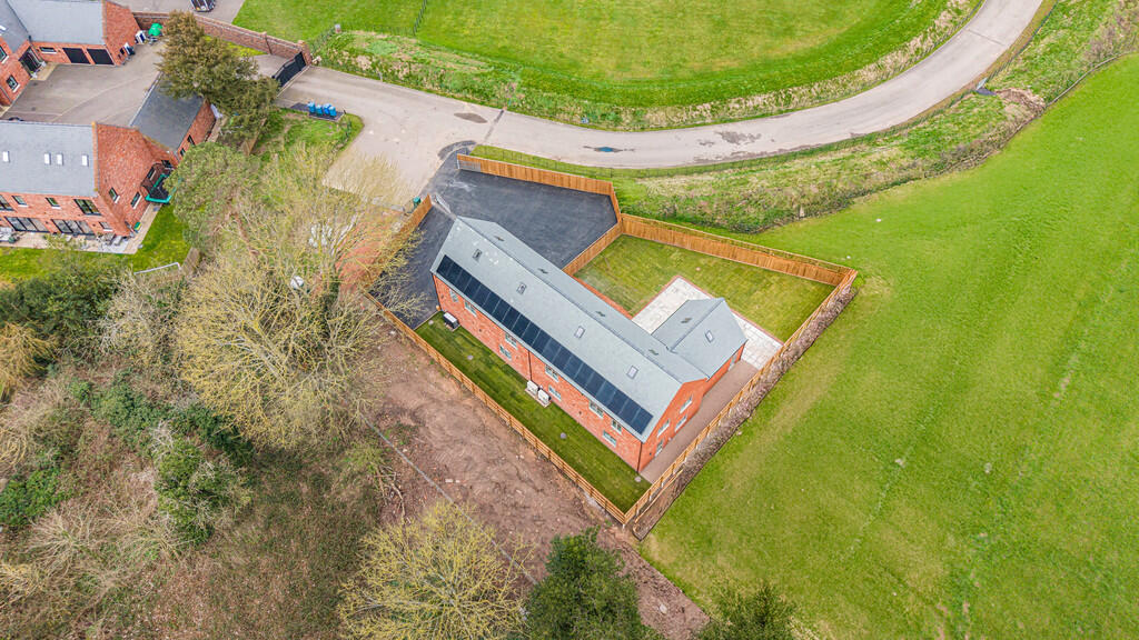 Additional image 3 of Park Lane, Bonehill