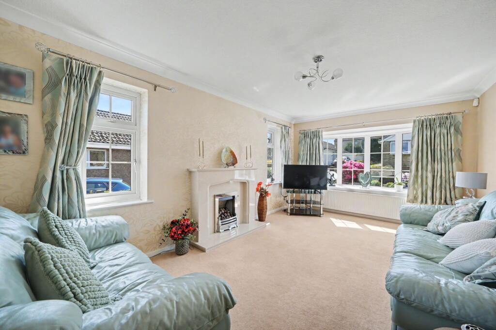 House in Kirklees, Slack - View 6