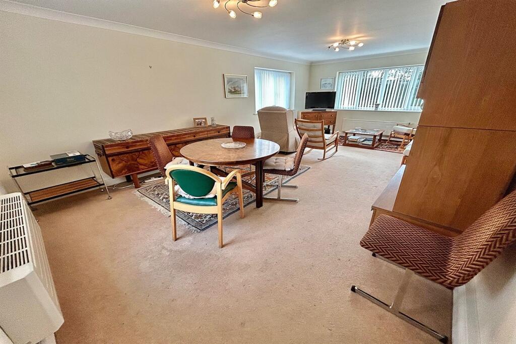 Spath Road, Barfield House, M20 photo 2