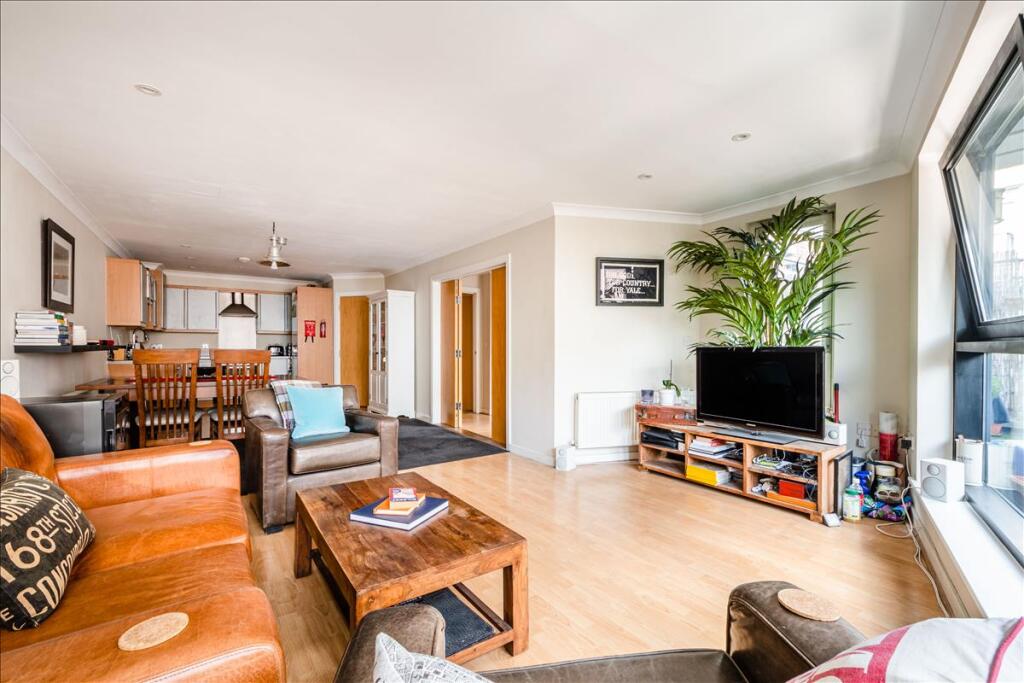 Apartment in London - View 5