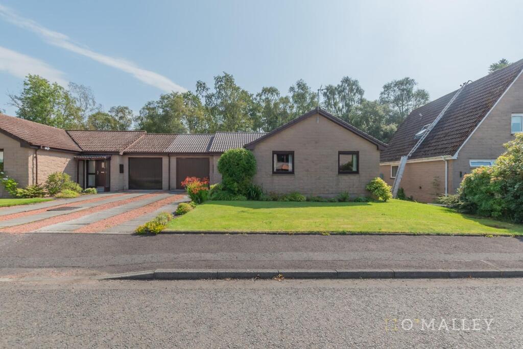 Main image of property: Hillview Place, Dollar