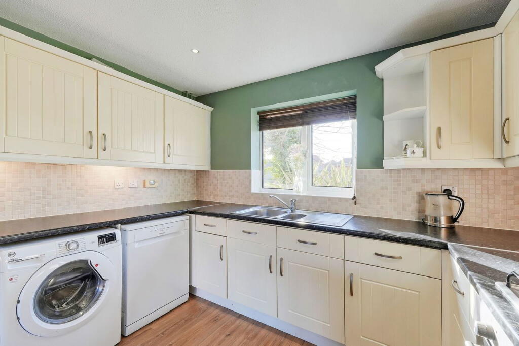House in Rotherham, Treeton - More