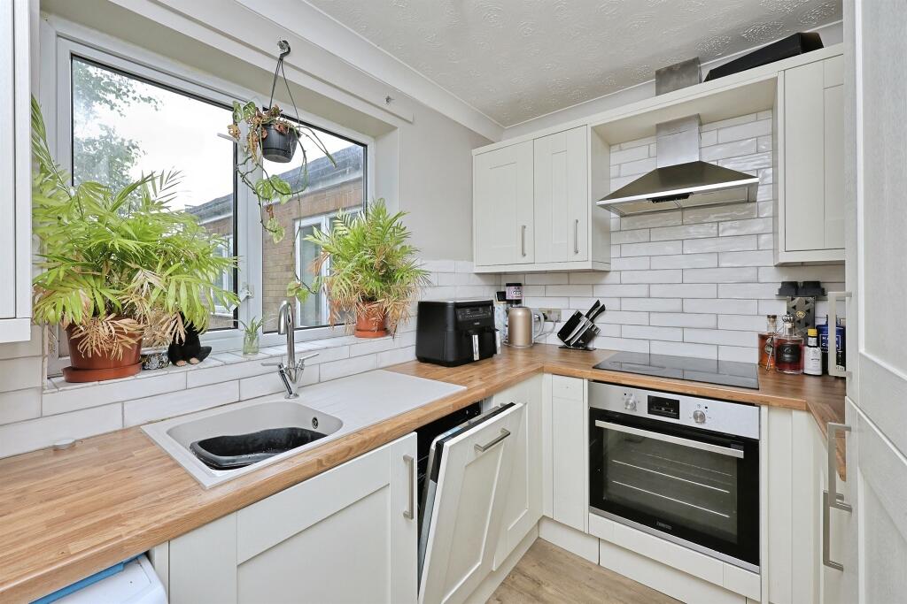 Apartment in Norwich, Norfolk - View 5