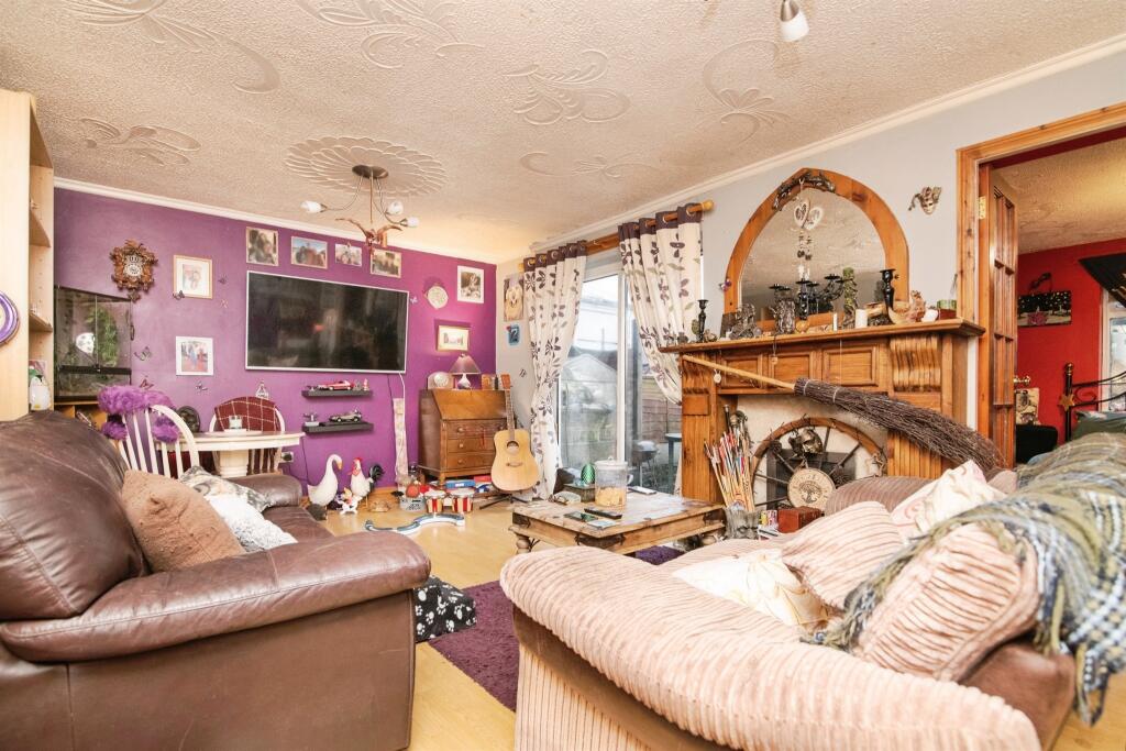 House in Birmingham, West Midlands - View 4